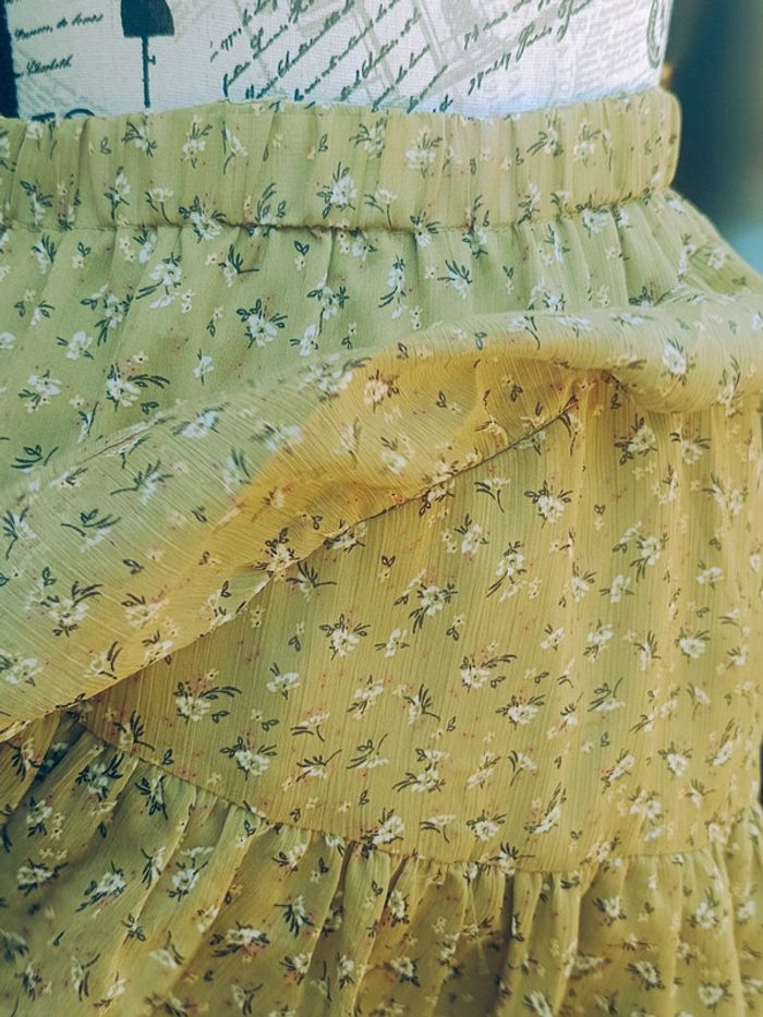 Jupe à volants verte - photo numéro 2