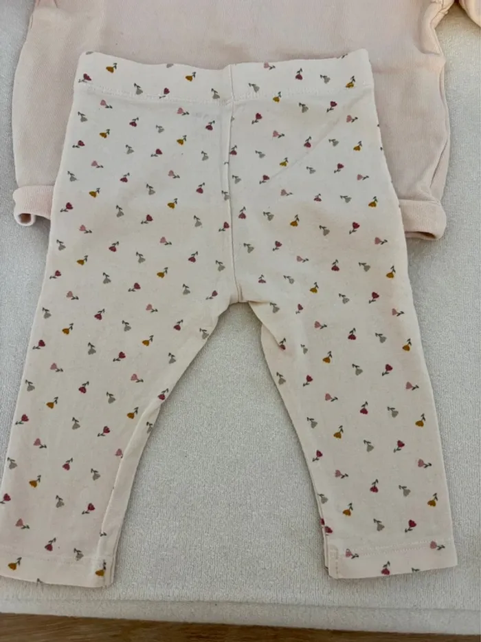 Ensemble bébé fille taille 9mois - photo numéro 4