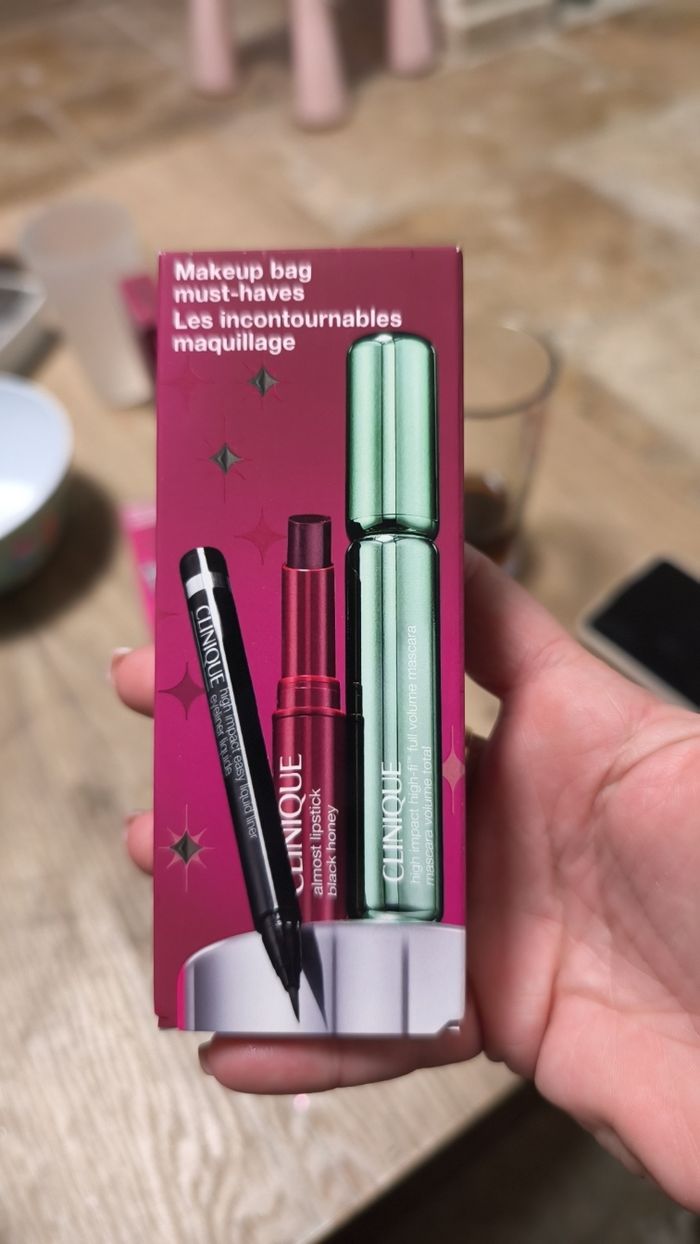 🎁 coffret maquillage clinique 🎁