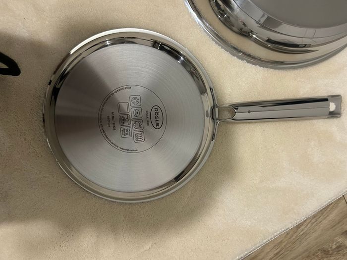 Vend lot de trois poêles en inox rösle - photo numéro 2