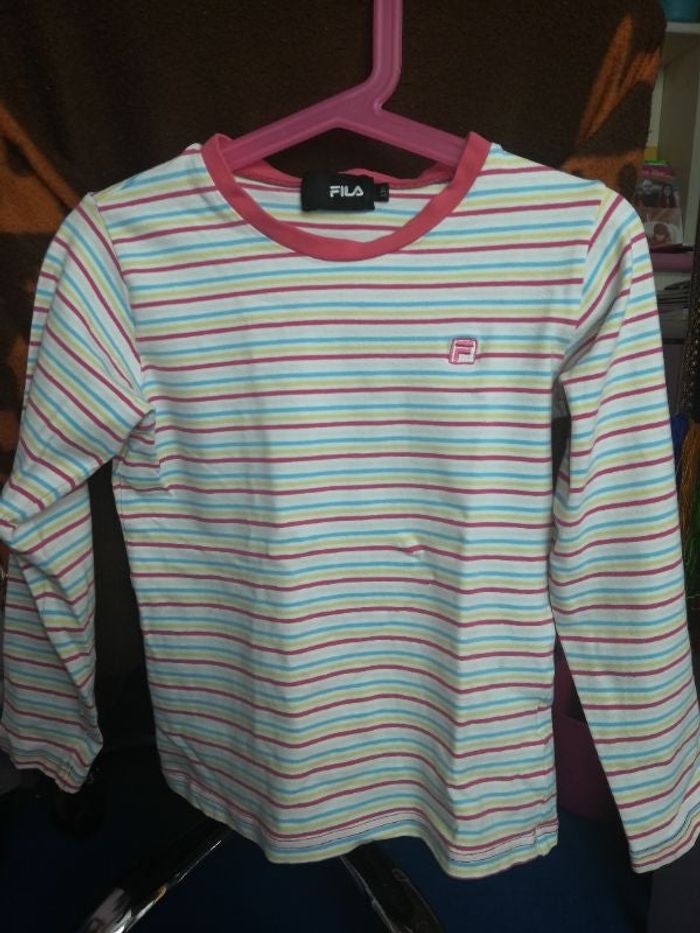 T-shirt manches longues fille 130 cms.