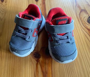 Baskets bébé premières chaussures