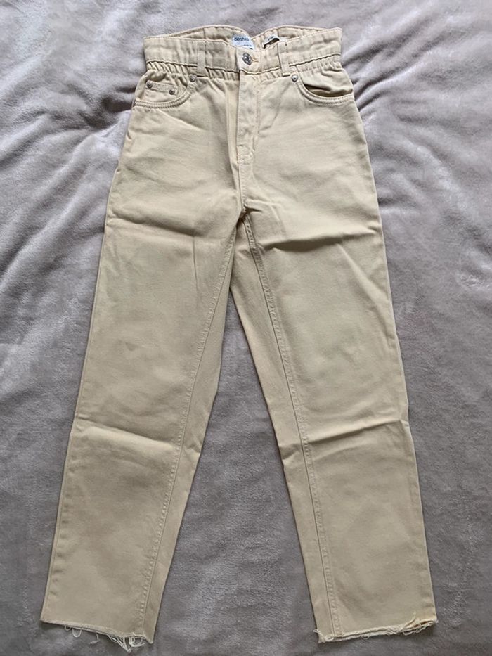 Jean beige Bershka