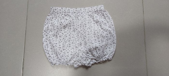 Short Motif cœur 9/12 mois - photo numéro 3