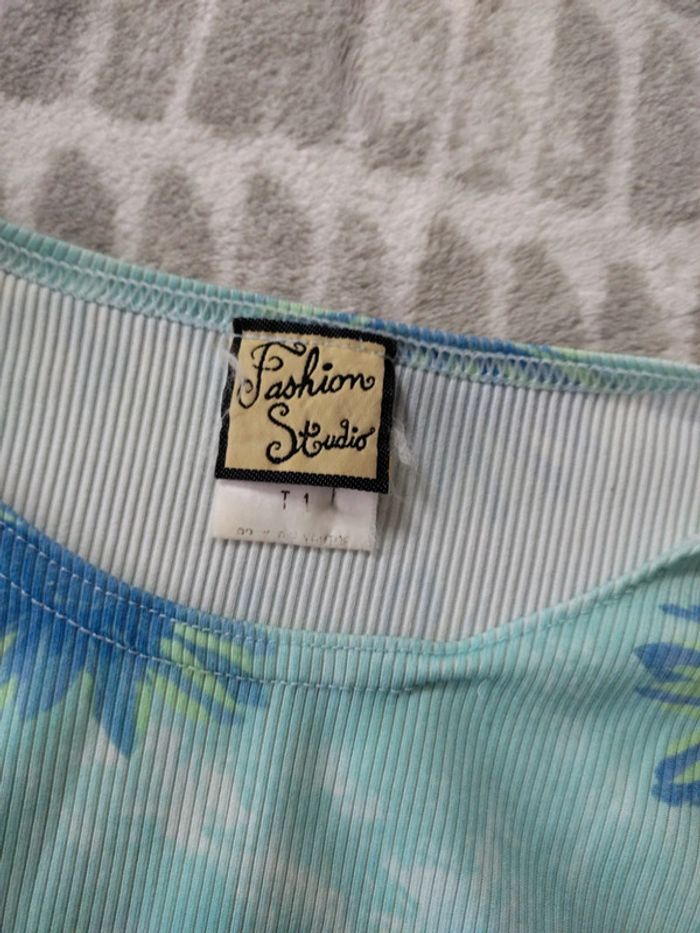 Tee-shirt manches longues turquoise bleu fleurs fashion studio taille 36 - photo numéro 3