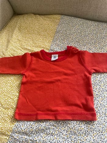 TEE shirt manches longues Petit bateau 3 mois