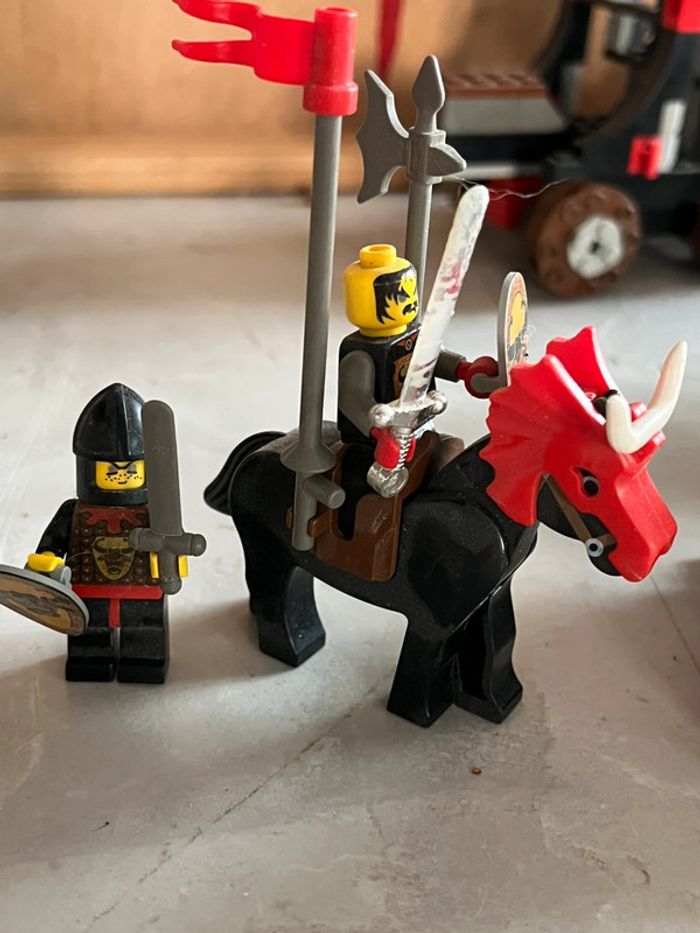 Lego Knight kingdom 6096 bull’s attack - photo numéro 8
