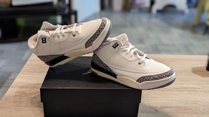 Chaussures air Jordan 3 white cement - photo numéro 3