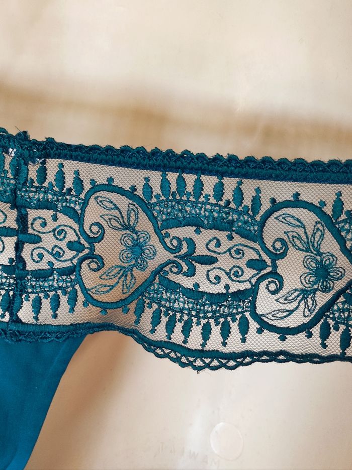 Tanga dentelle turquoise dentelle / Etam - 38/M - photo numéro 4