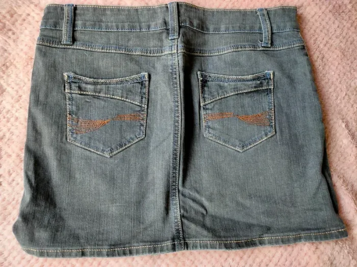 Jupe Naf Naf taille 40 - photo numéro 3