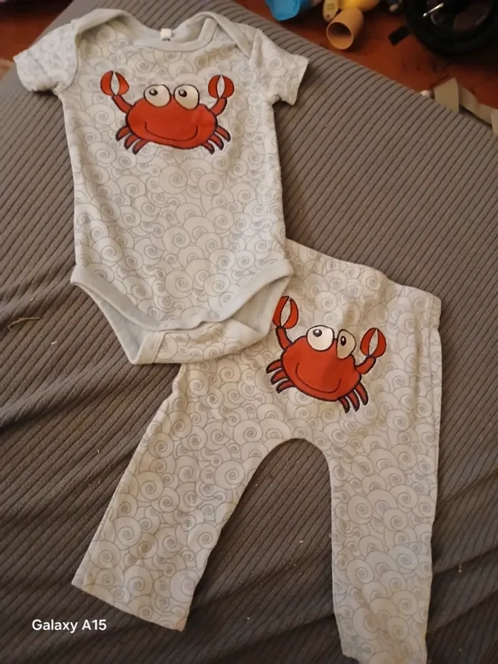 Bodies manche courte et petit pantalon crabe - photo numéro 4