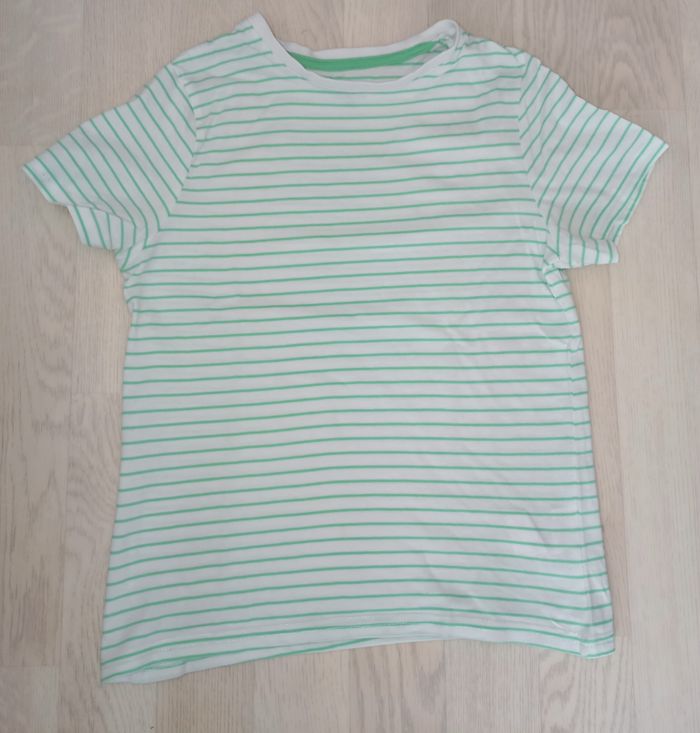 Tee-shirt marinière blanc à fines rayures vert clair Kiabi 
T. 10 ans