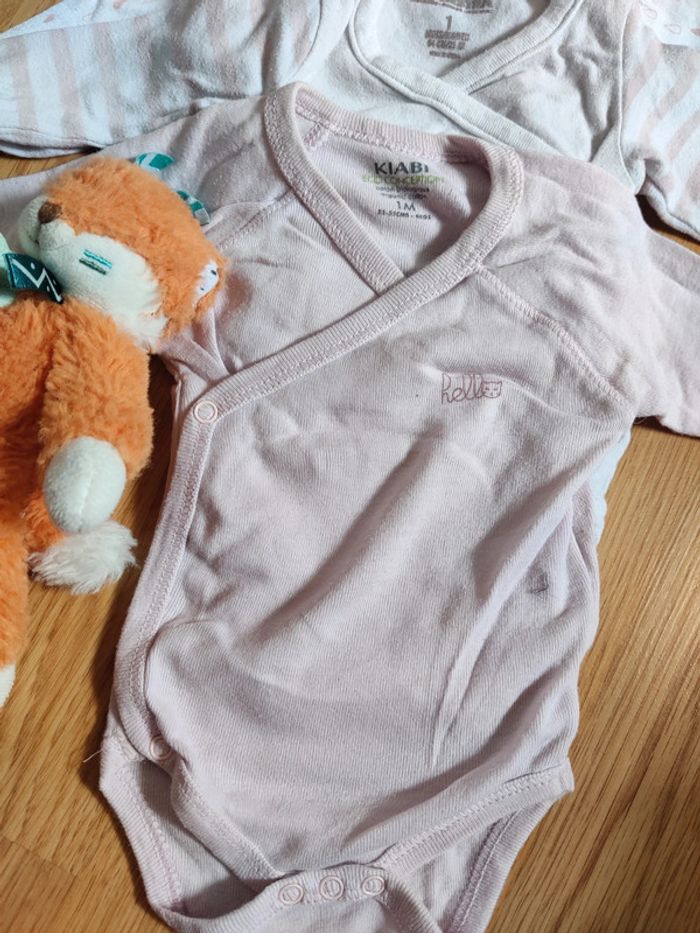 Lot de 5 bodies 1 mois - photo numéro 2