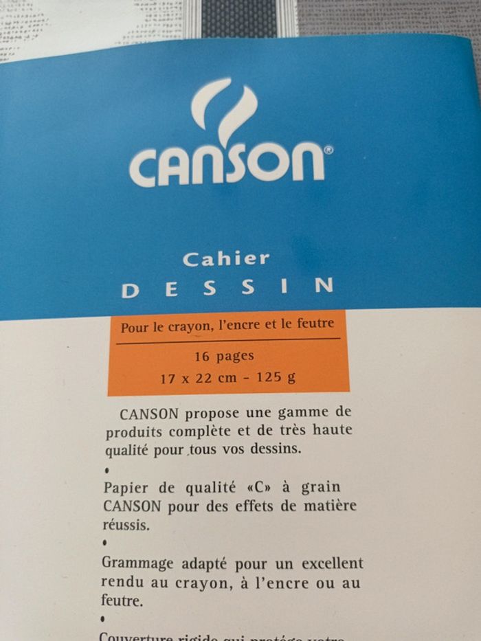 Cahier de dessin 17x 22 cm - photo numéro 3
