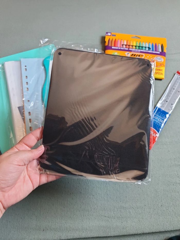 Lot complet de fournitures scolaires - photo numéro 8