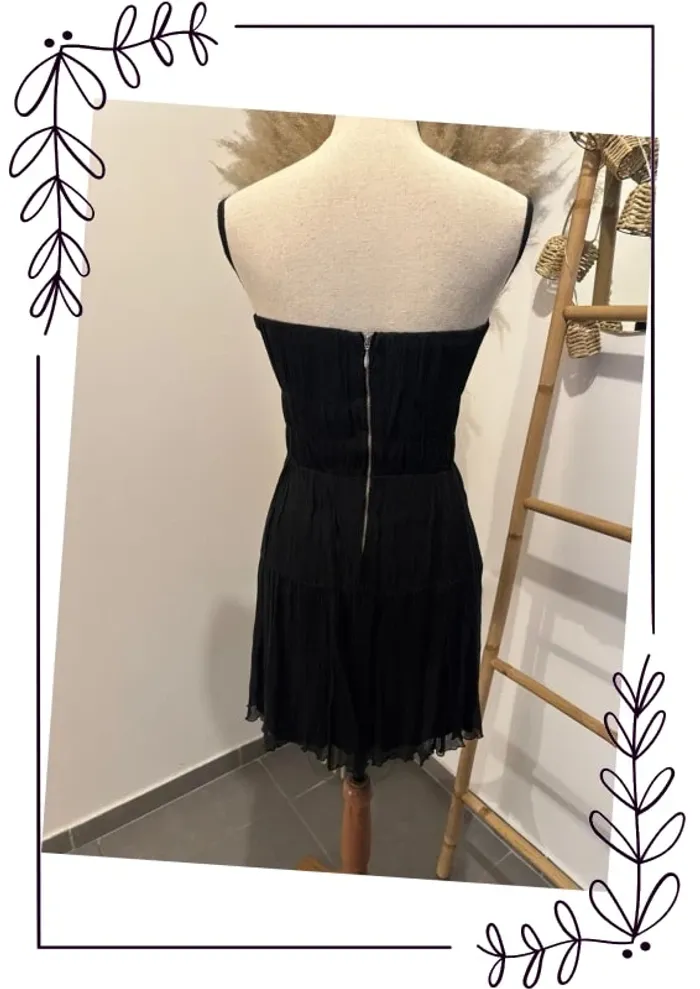 Petite robe noire bustier - photo numéro 5