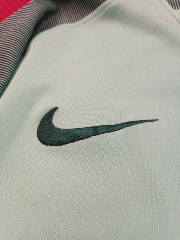 Maillot de foot Portugal, Nike Authentique Officiel taille Adulte M - photo numéro 5