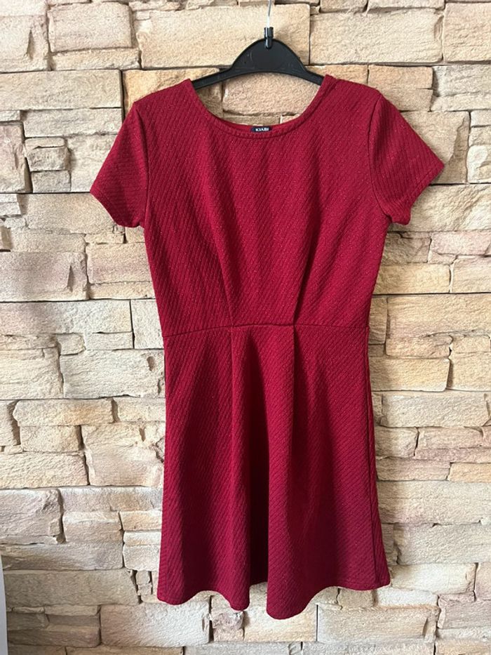 Jolie robe bordeaux taille 10 ans Kiabi parfait état
