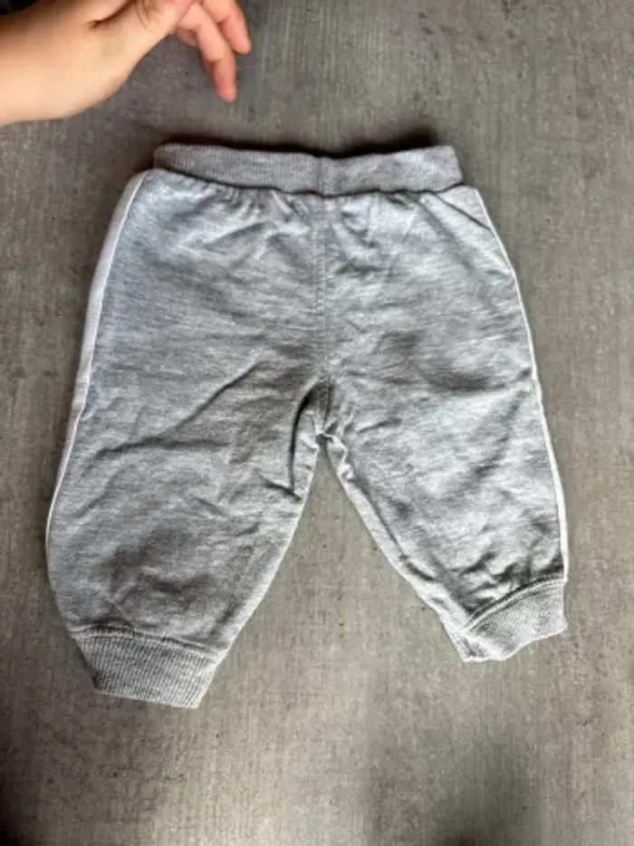 Pantalon 6 mois - photo numéro 2