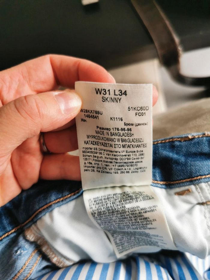 Jean wrangler taille 40 - photo numéro 3