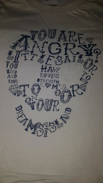 Tee-shirt manche courte beige tête de pirate taille 3 ans