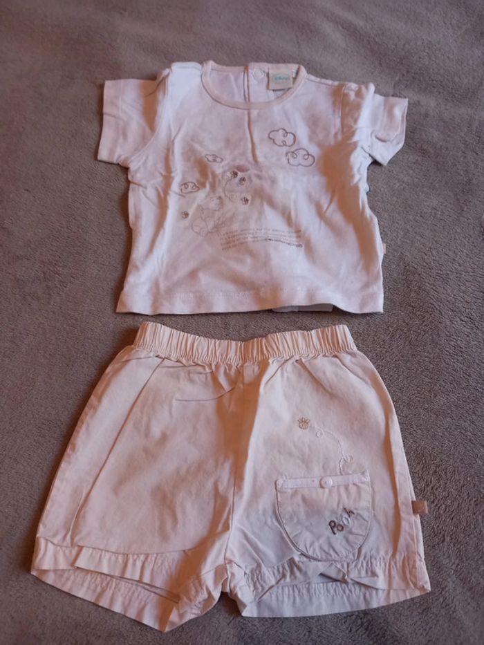 Ensemble T-Shirt et Short Winnie l'Ourson Taille 9 mois