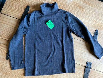 Sous pull La Halle 5 ans neuf