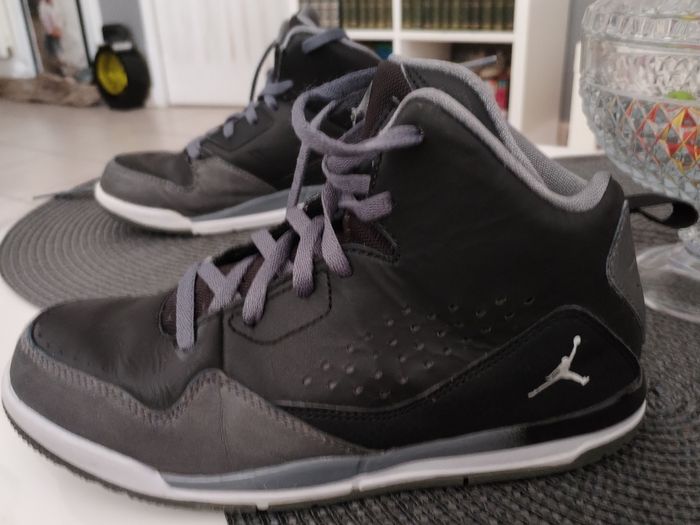 Air Jordan Flight Origin 2 en cuir Pointure 34 - photo numéro 2