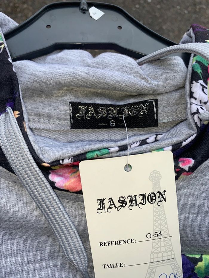 Ensemble pantacourt et haut manches courtes, taille 6 ans - photo numéro 2