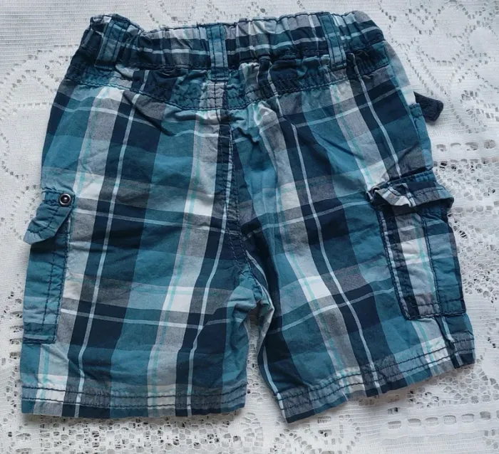 Short beu marine et blanc, Inextenso, en très bon état, taille 9 mois - photo numéro 2
