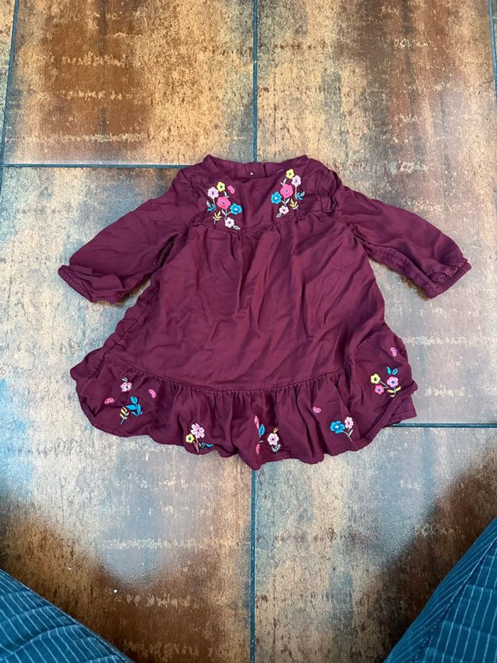 Robe brodé à fleur C&A