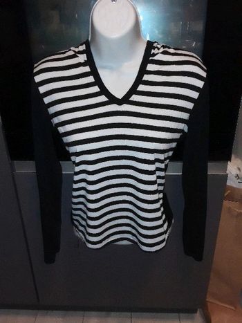 Tee-shirt à capuche