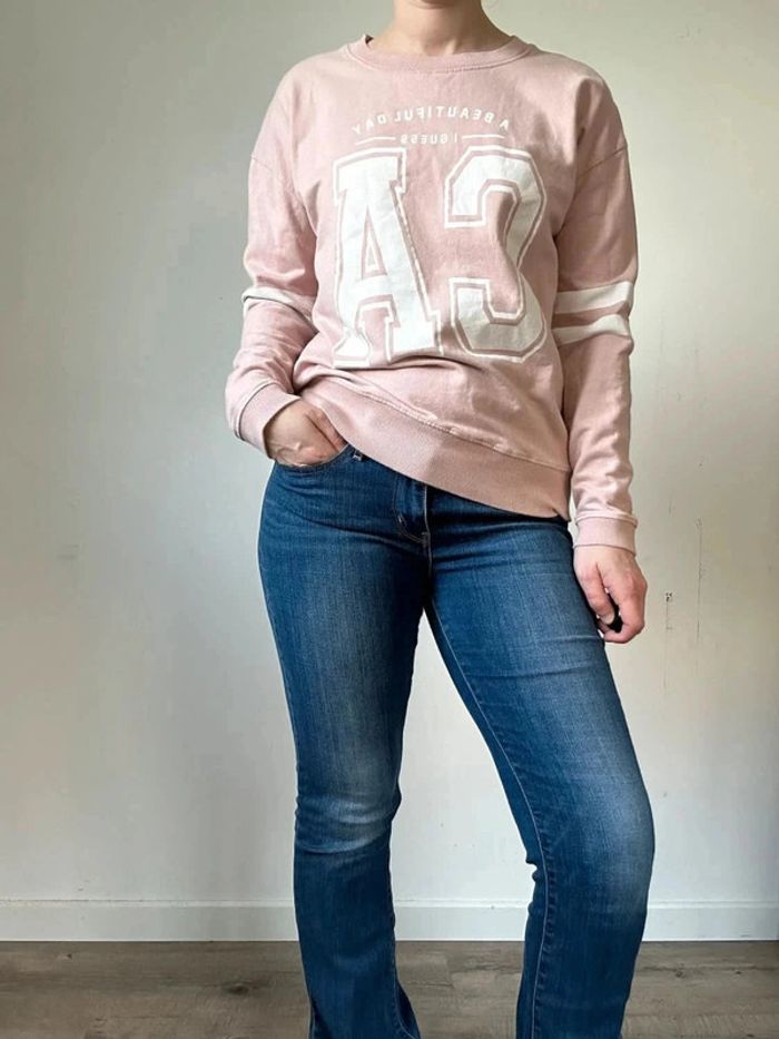 Pull&Bear Sweat rose à motif - Taille 36 - Très bon état - photo numéro 2