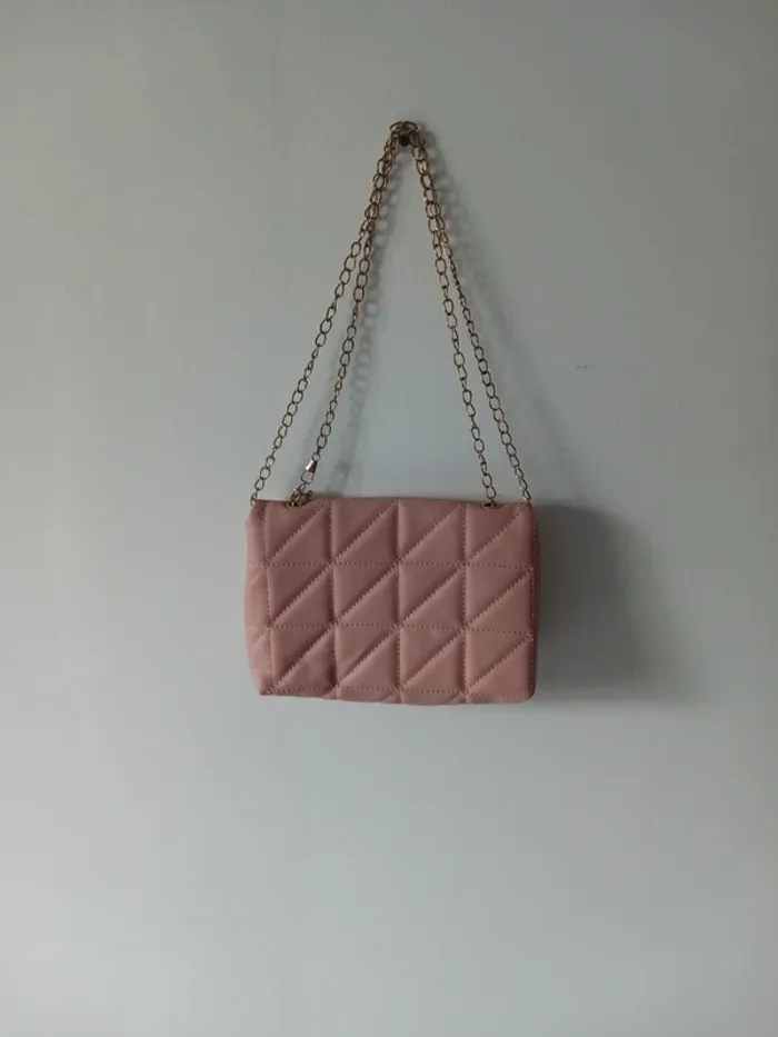 Sac carré matelassé à rabat chaîne rose bonbon - photo numéro 3