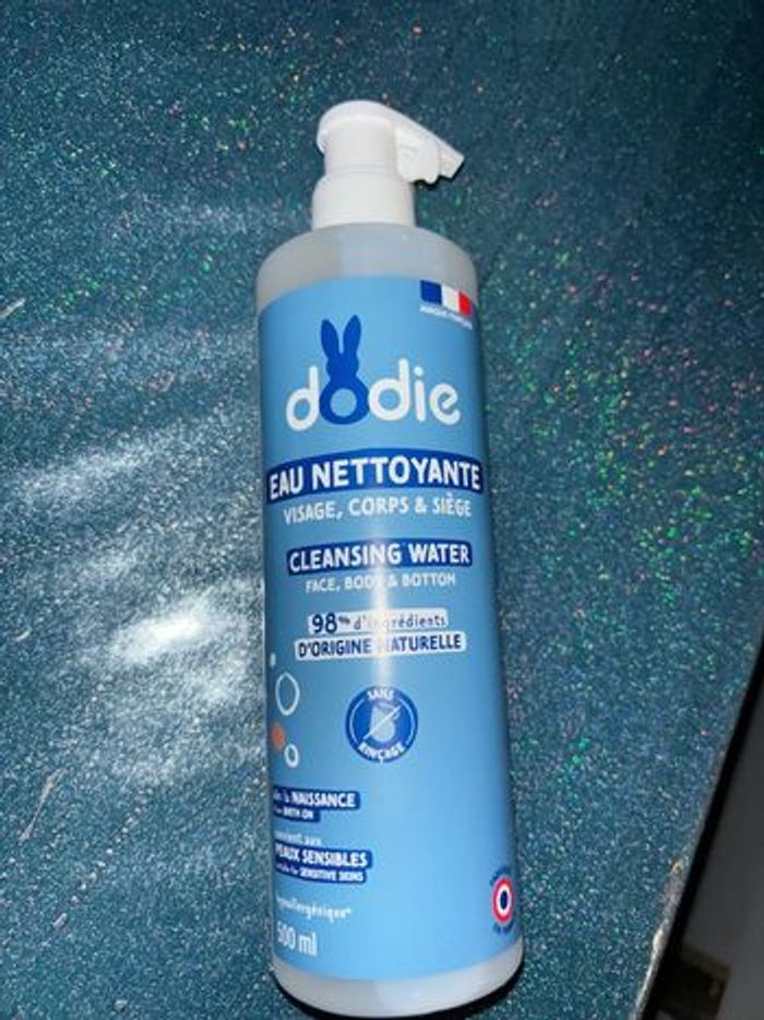 Eau nettoyante visage et corps Dodie