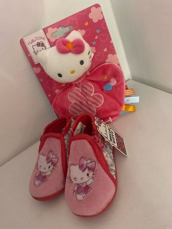 Lot  Hello kitty : chausson et doudou