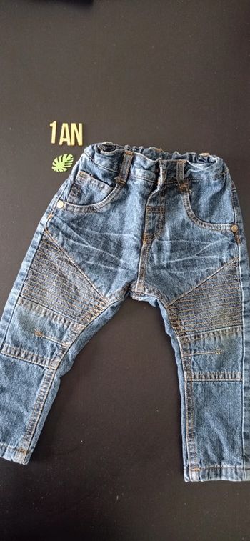 Jean 12 mois