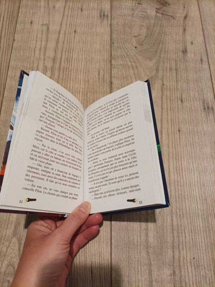 Livre "le club des cinq : la boussole du Club des Cinq" neuf - photo numéro 4