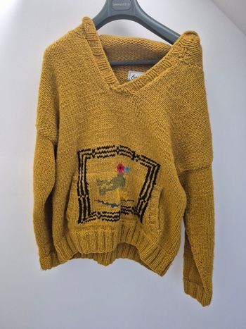 Pull laine a capuche