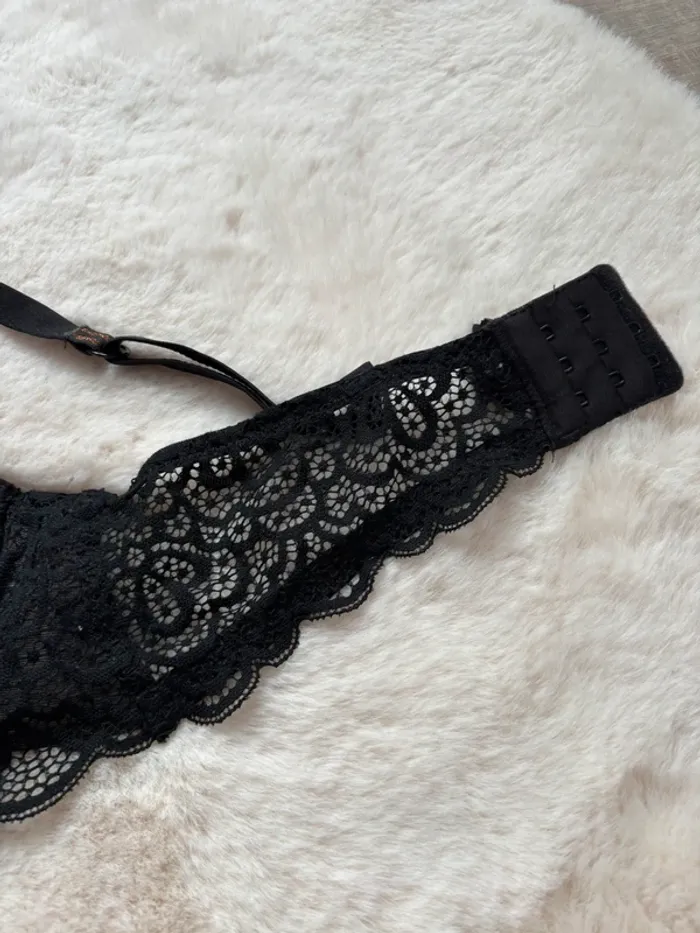 Soutien gorge - photo numéro 4