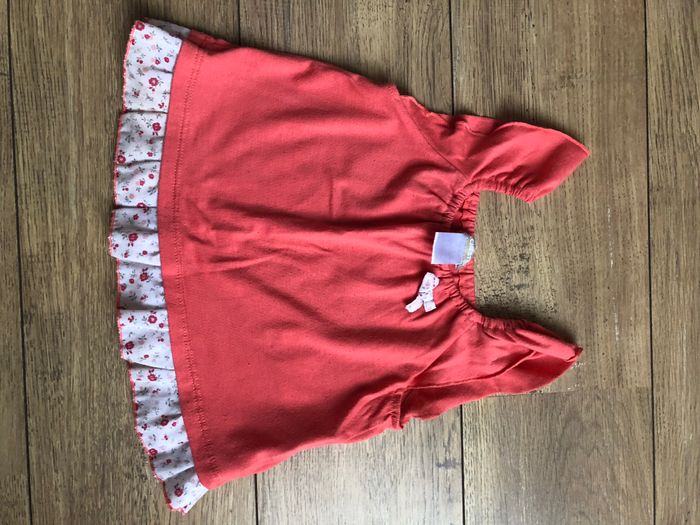 T-shirt et débardeur 18 mois - photo numéro 2