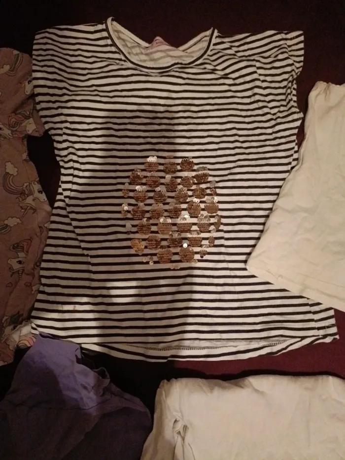 Lot de 5 tee shirts hauts 10 ans hm Disney orchestra gemo - photo numéro 7