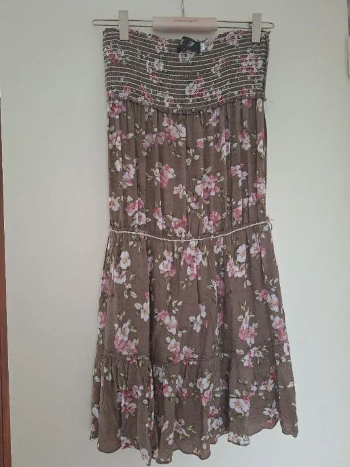 Robe fleurie sans manches taille Unique - photo numéro 4