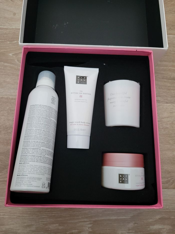 Coffret Rituals of Sakura - photo numéro 2