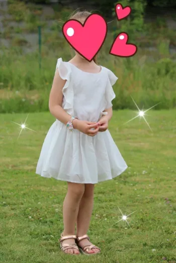 Magnifique robe blanche taille 4 ans.