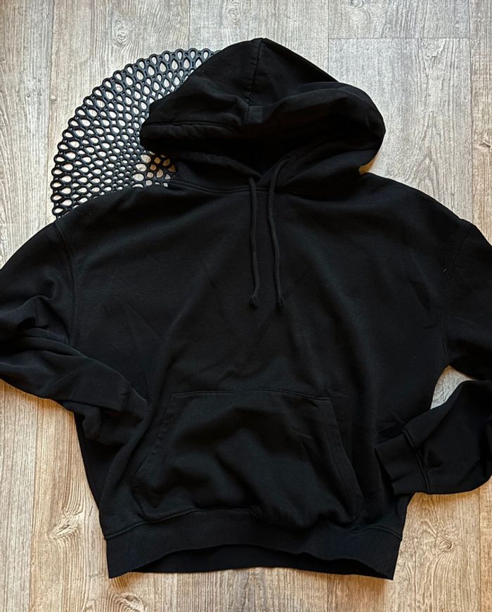 Sweat noir capuche femme