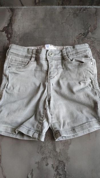 Short gris jean okaidi 6 ans