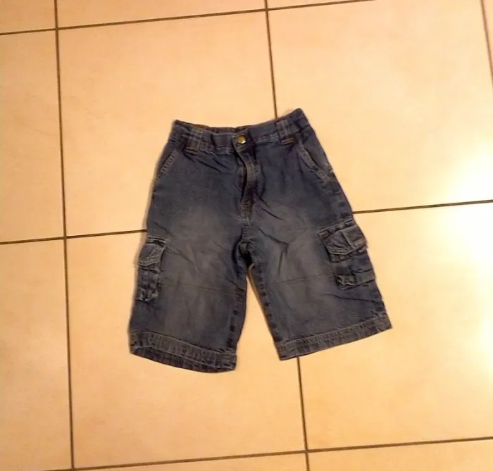 Bermuda Jean 6 ans