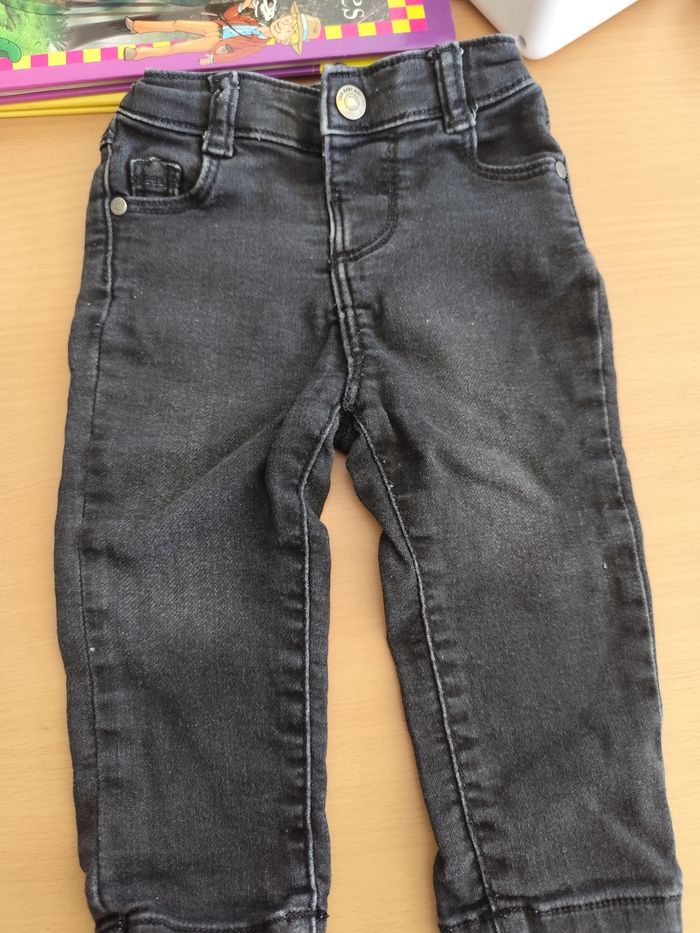 Lot pantalon jean 9 mois - photo numéro 5