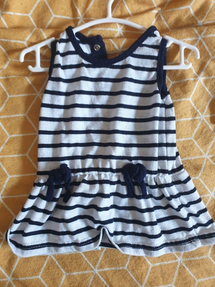 Robe 6 mois - photo numéro 4